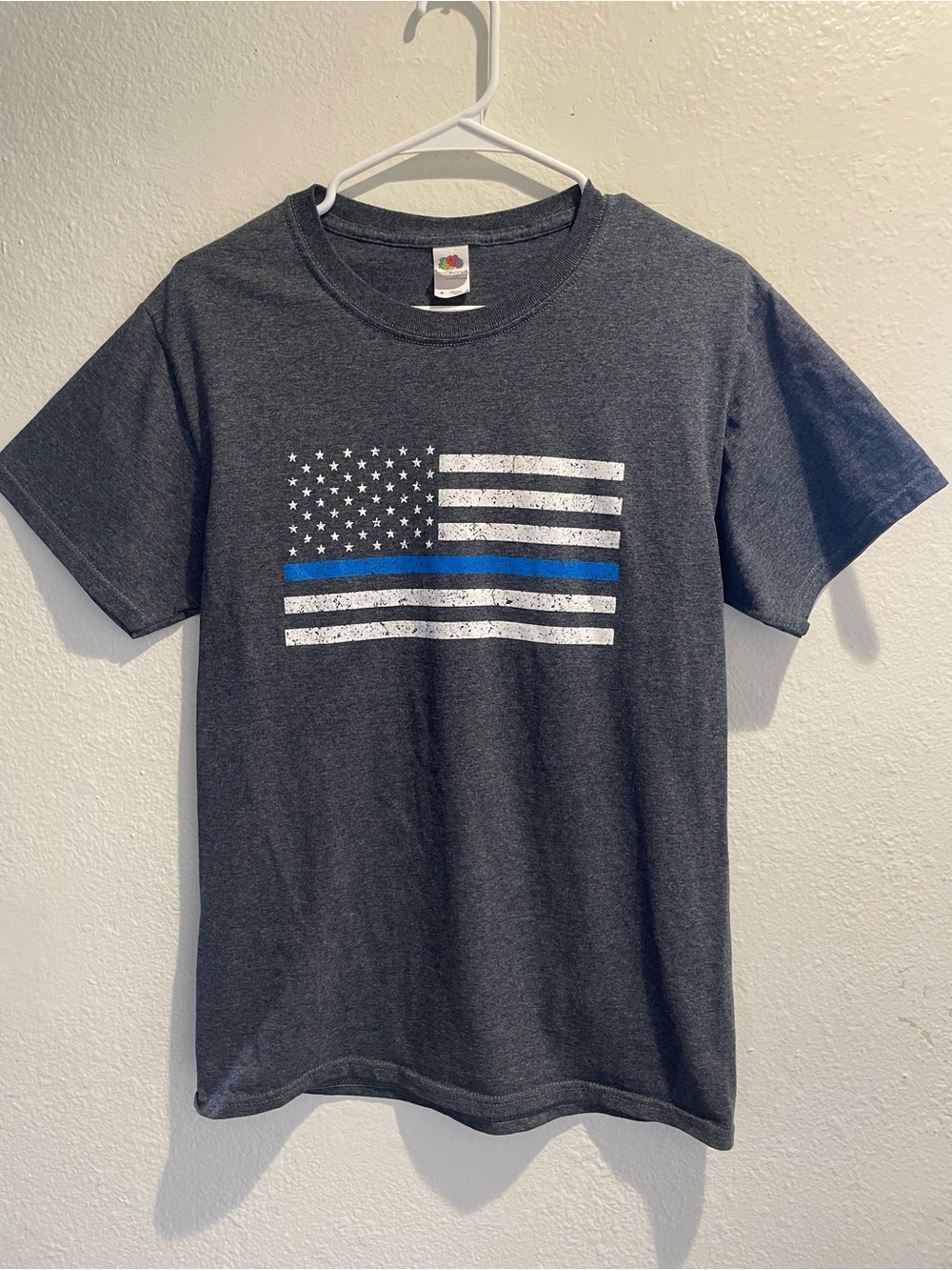 Fruit of the Loom Thin Blue Line T Shirt Mens Medium M Charcoal Gray USA Flag